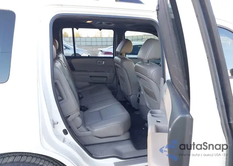 2011 Honda Pilot Touring z USA, uszkodzony, nr VIN 5FNYF3H99BB052009